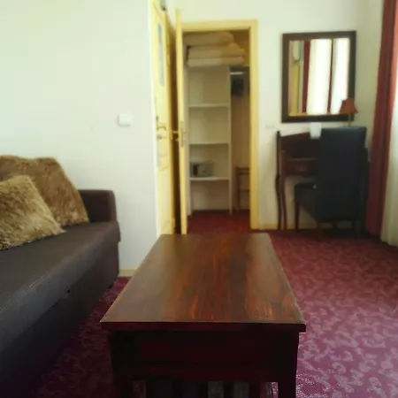 فندق Alexandre Iii