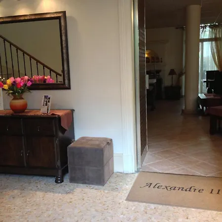 Hotell Alexandre Iii Cannes